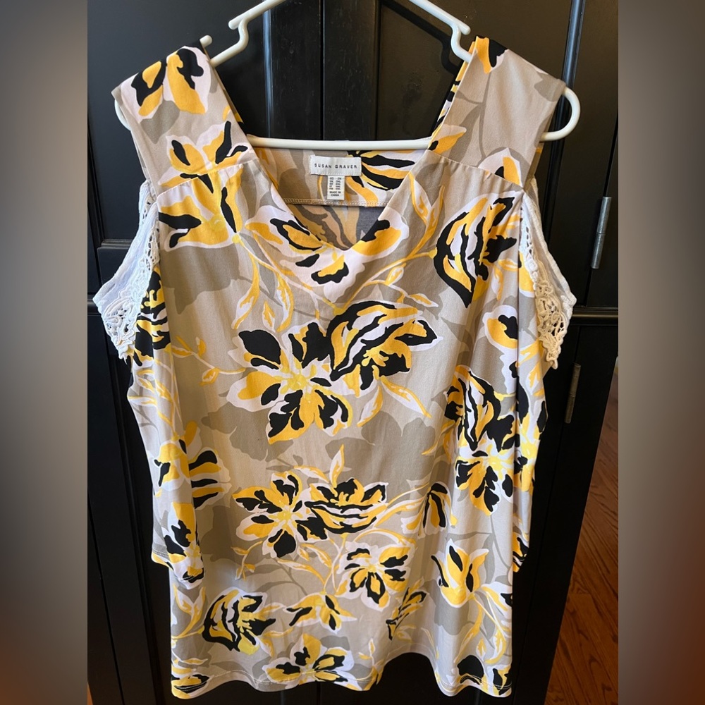 Cold shoulder top